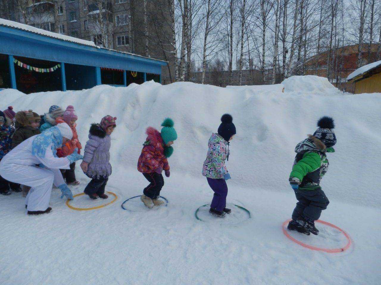 Зимние забавы на улице