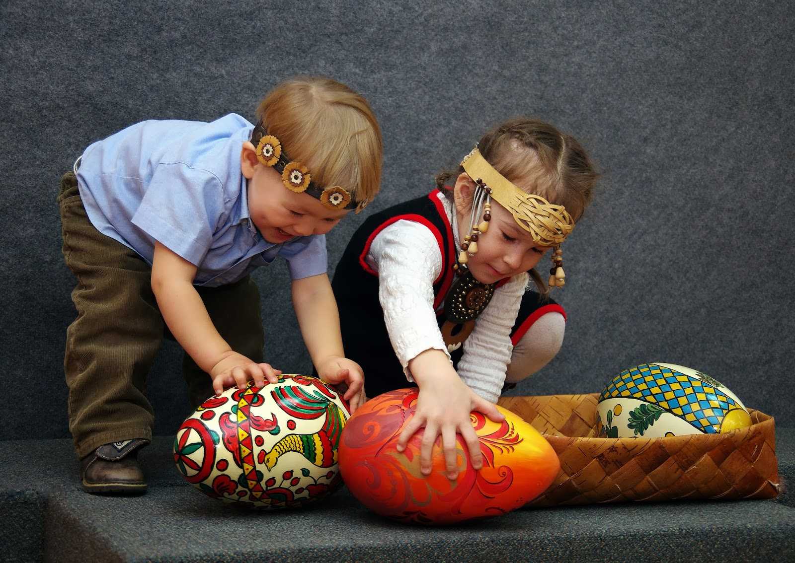 Детские конкурсы и игры на пасху: пасхальные забавы для детей и взрослых