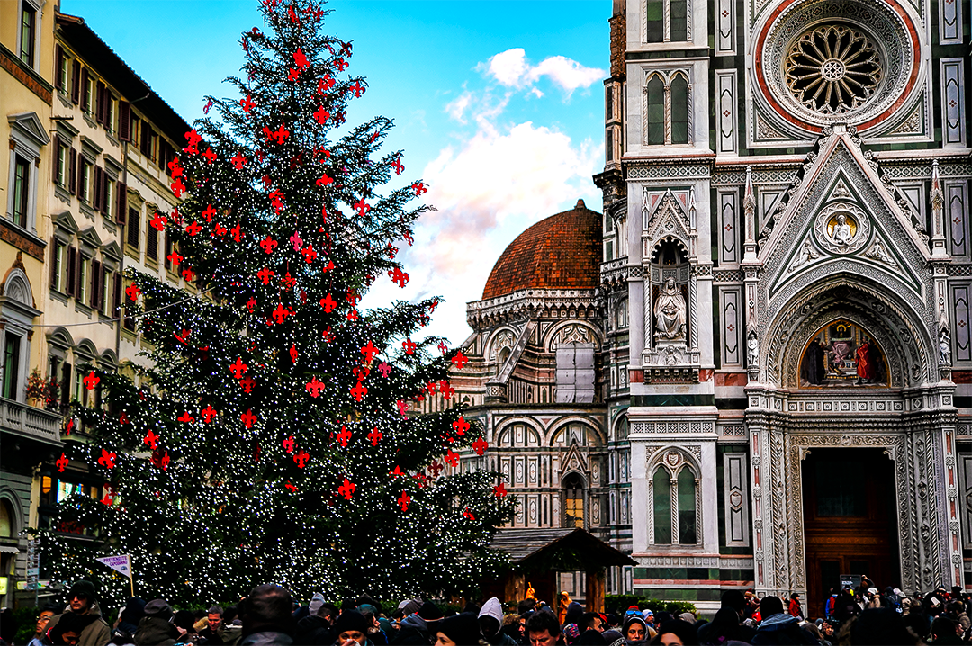 Как празднуют новый год в италии. Италия Рождество Флоренция. Генуя в Италии Рождество. Генуя в Рождество. Рождественские обычаи в Италии.